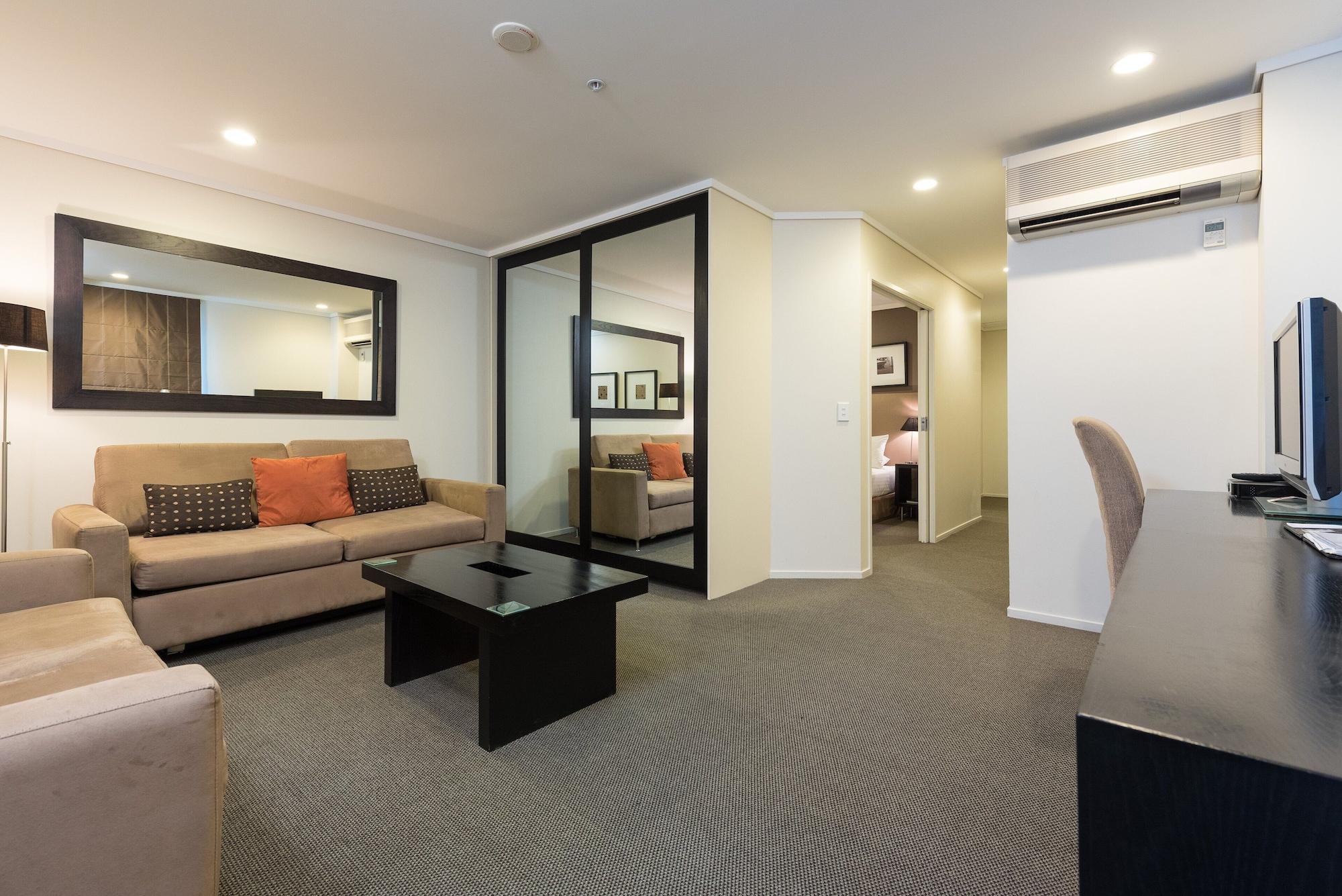 Hotel On Devonport Tauranga Exterior photo