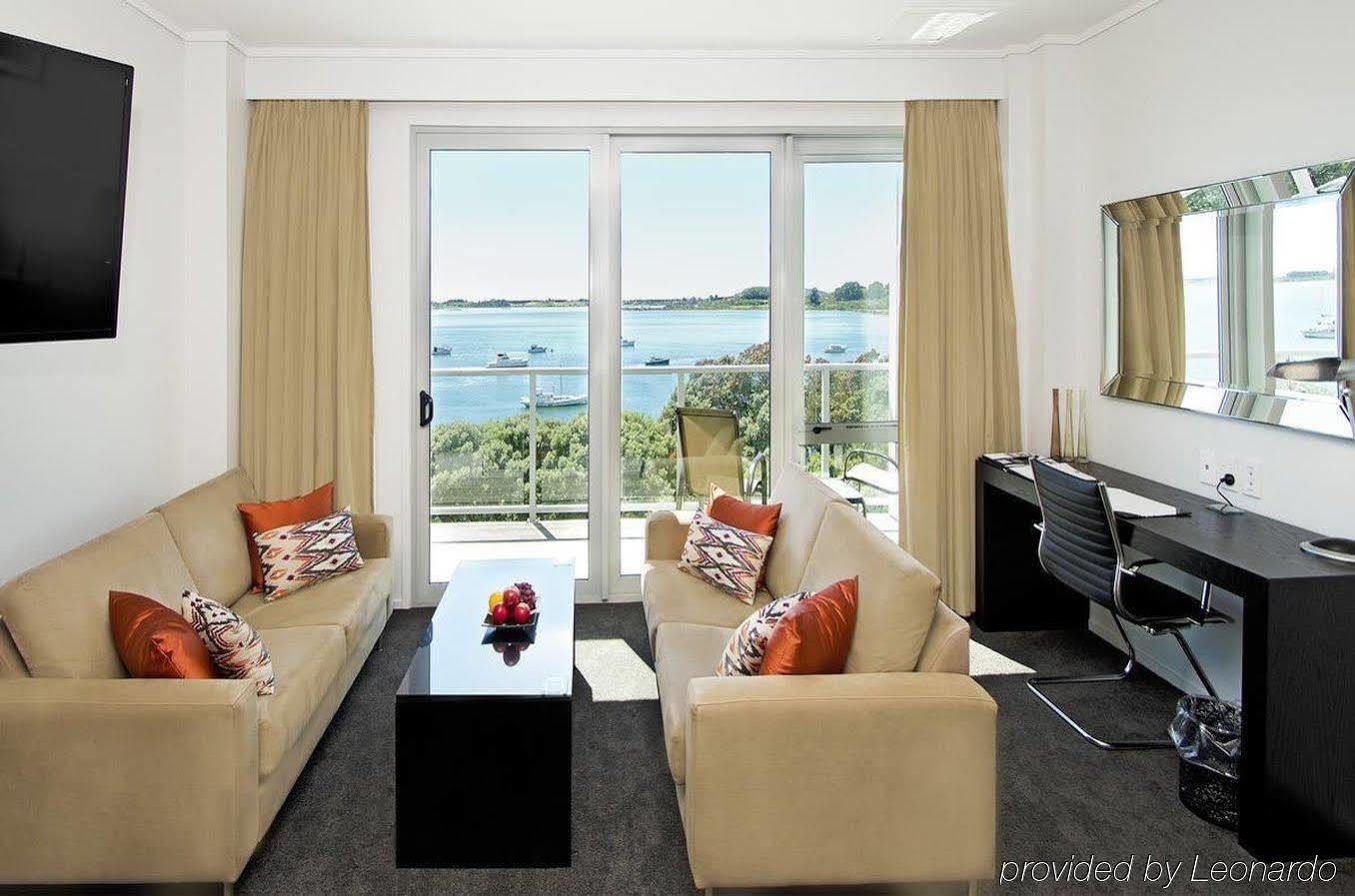 Hotel On Devonport Tauranga Exterior photo