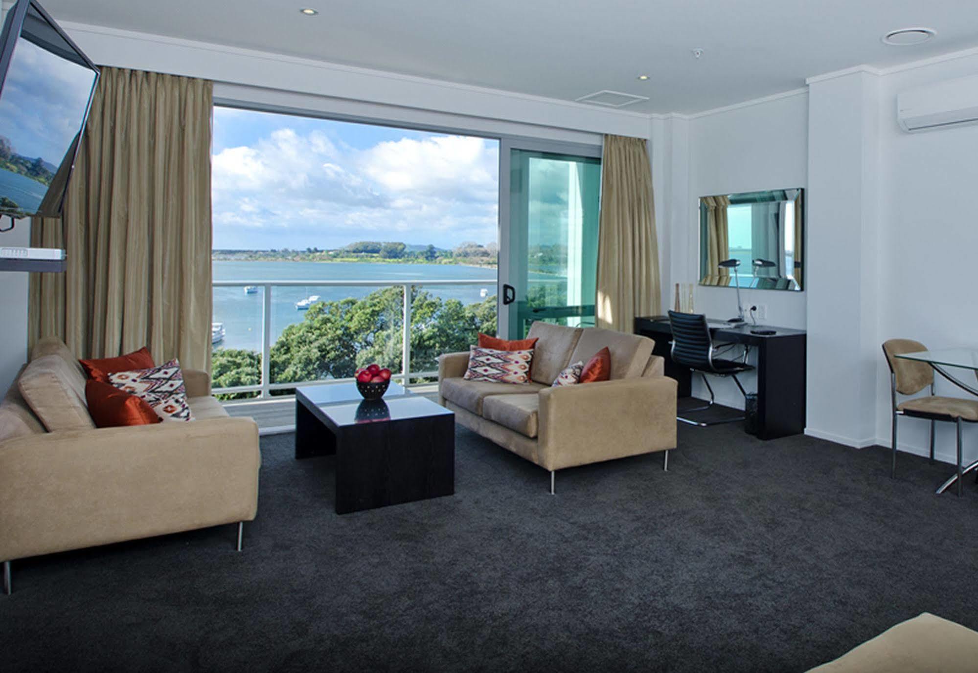 Hotel On Devonport Tauranga Exterior photo